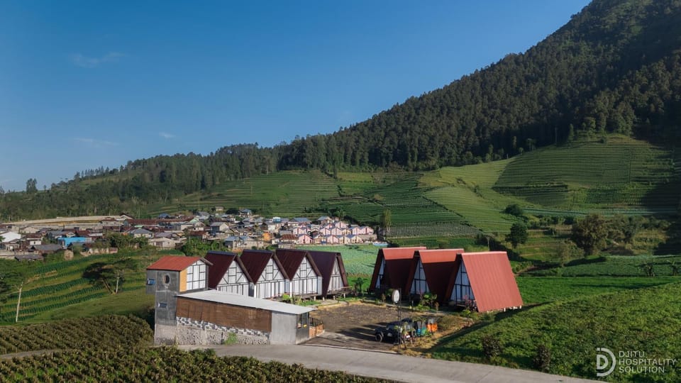 Property building, Natural landscape, Bird's eye view, Mountain view