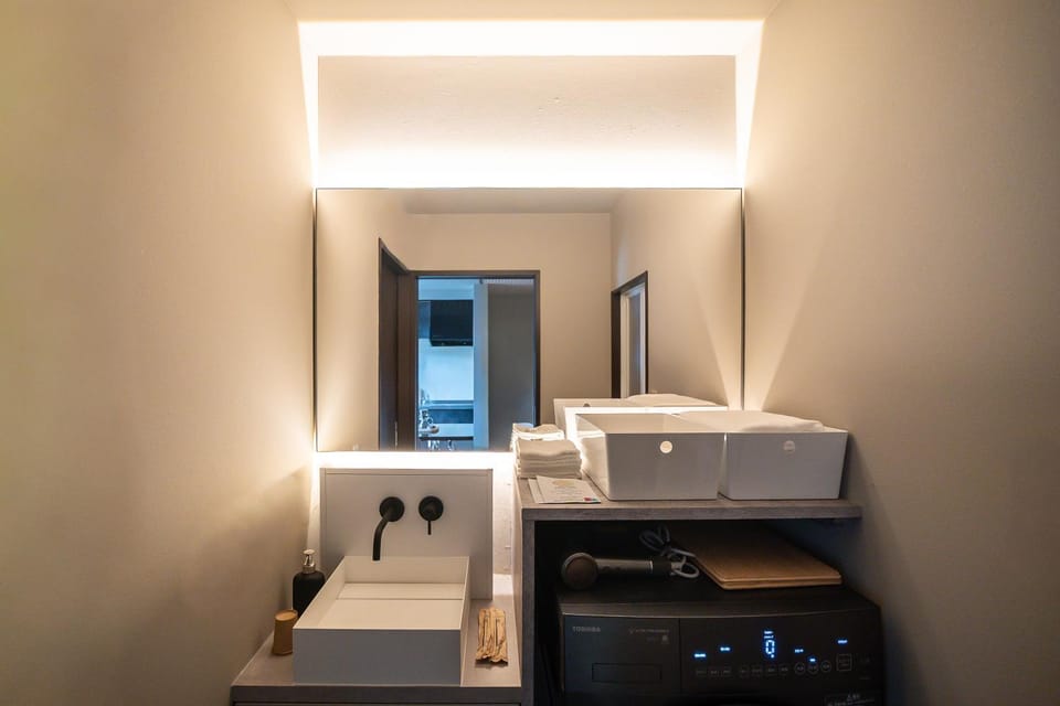 Shiki Art Hotel Yufu Apartment in Japan