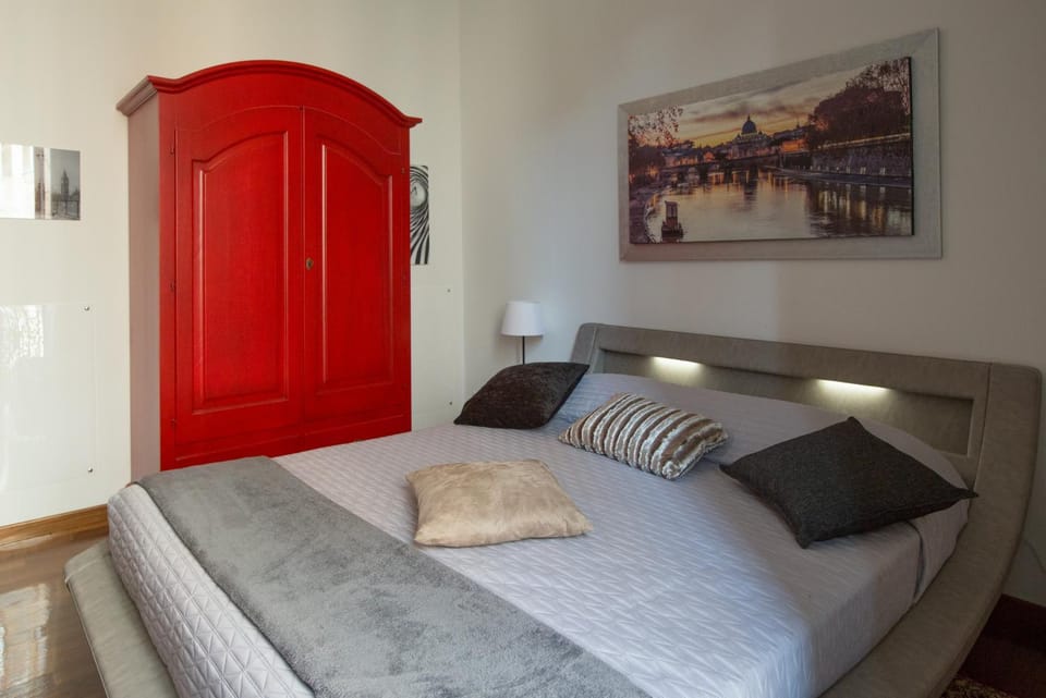Bed, Photo of the whole room, Bedroom, wardrobe