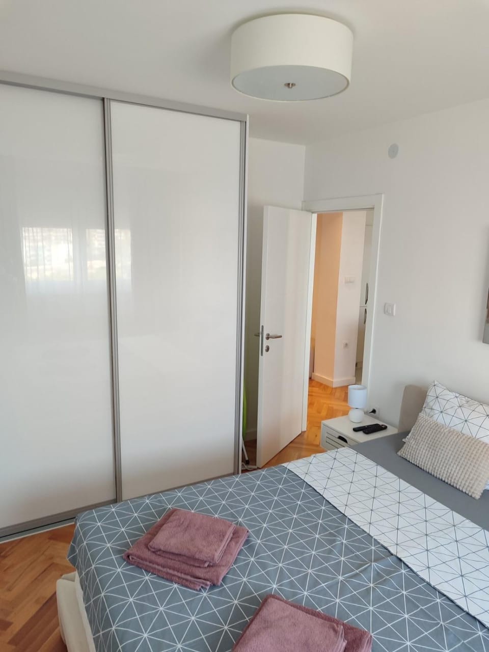 New Belgrade Cozy Base Apartment in Belgrade