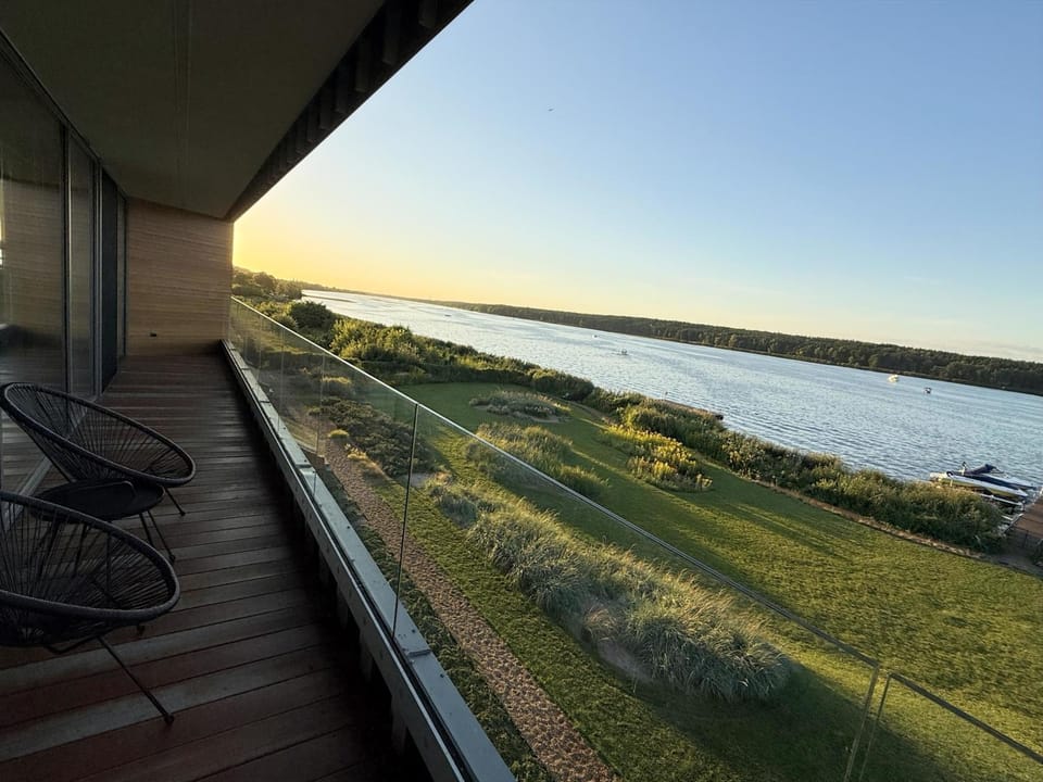 View (from property/room), Balcony/Terrace, Garden view, Lake view, River view, Location, Sunset, Inner courtyard view