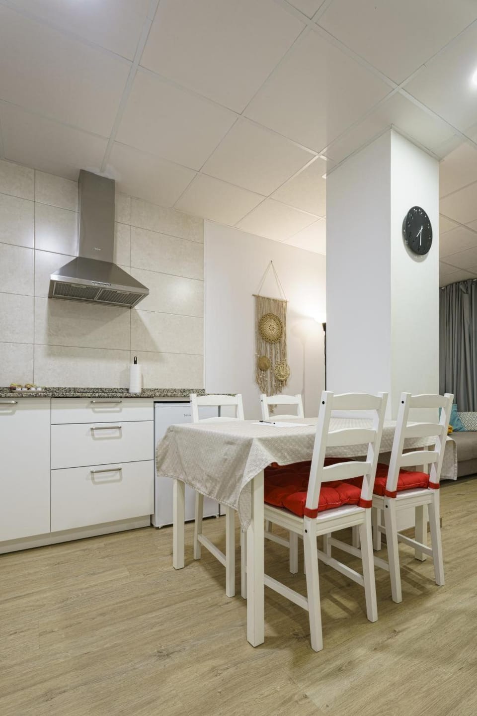Property building, Kitchen or kitchenette, Living room