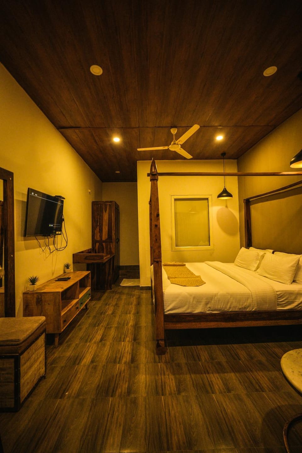 Communal lounge/ TV room, Bed, TV and multimedia, Photo of the whole room, Evening entertainment, Bedroom