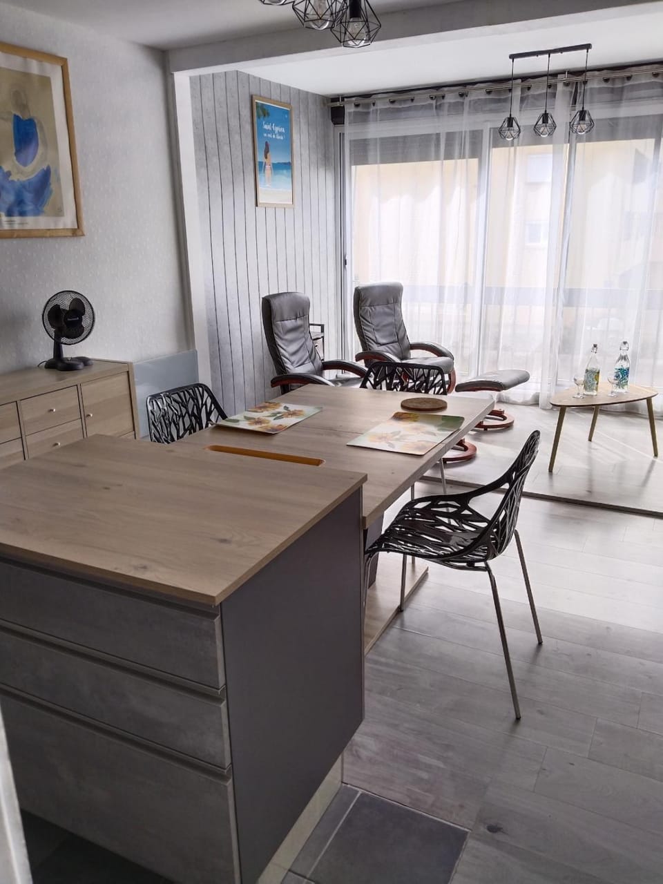 Living room, Dining area