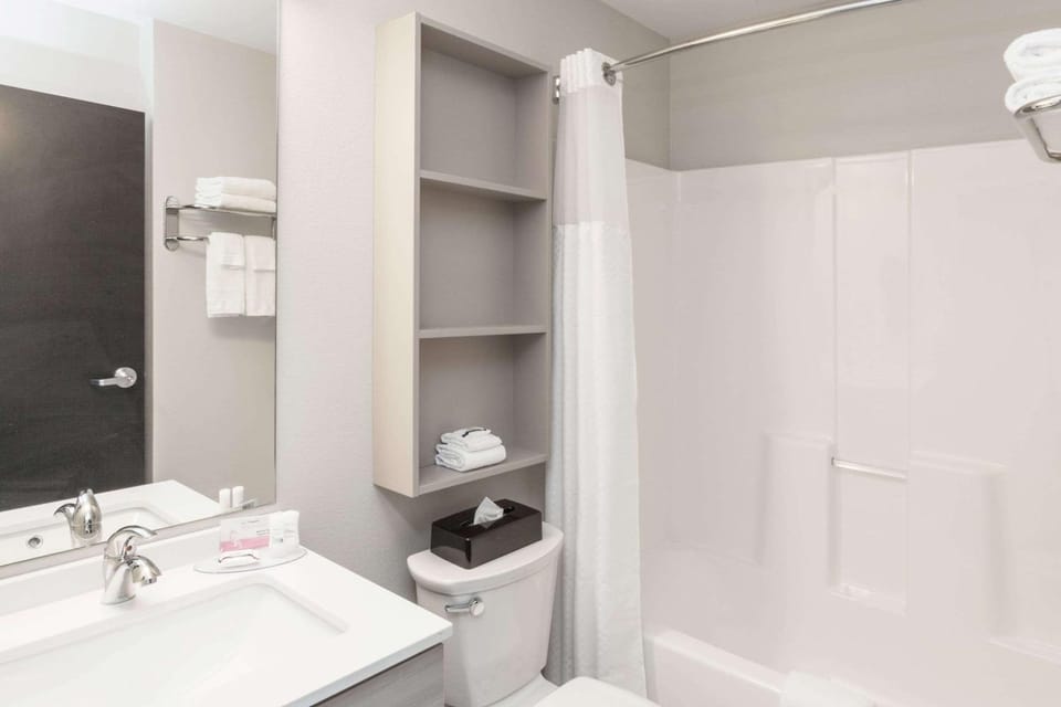Bathroom, Photo of the whole room, On site