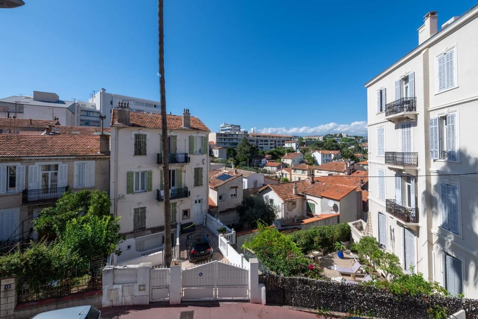 Neighbourhood, City view