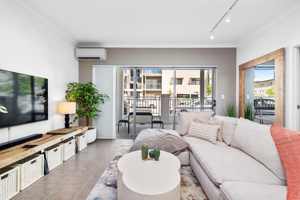 The Sepal & Swan 2BR - Ellenbrook Apartment in Perth