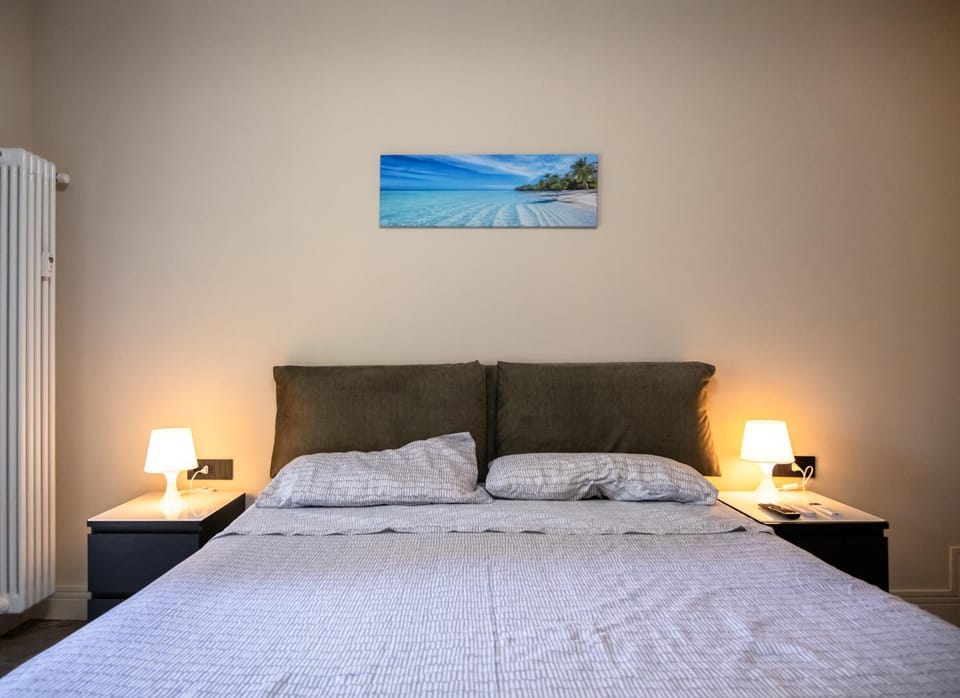 zampieri house camera blu Vacation rental in Rome