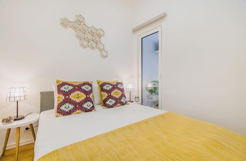 Trendy Flat, in Picturesque Graça Apartment in Lisbon
