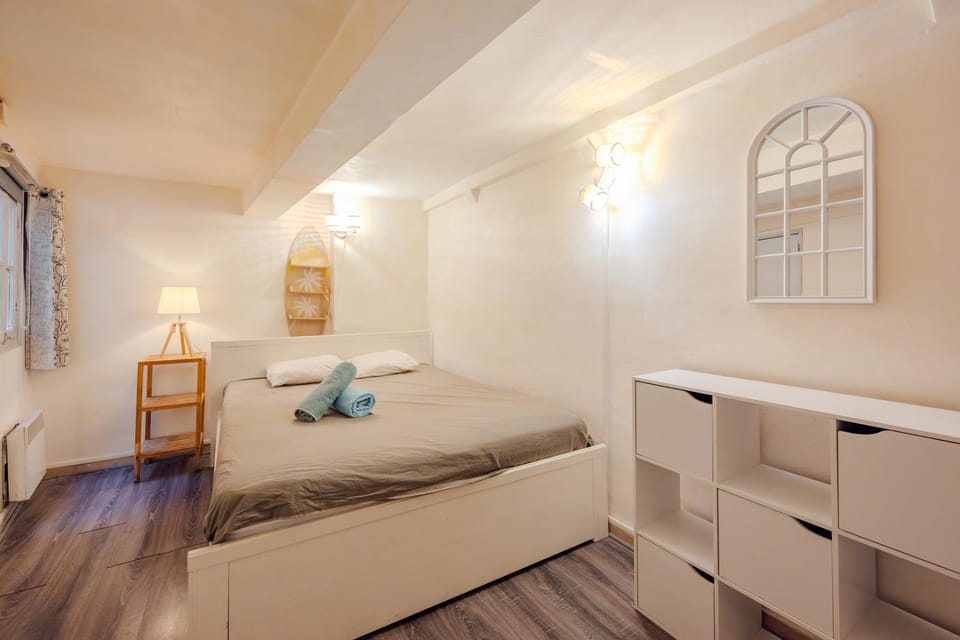 L'Unique – Duplex sous les toits, 5 min du Port Apartment in Toulon