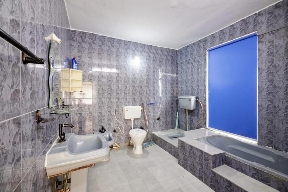 Bathroom, Bath