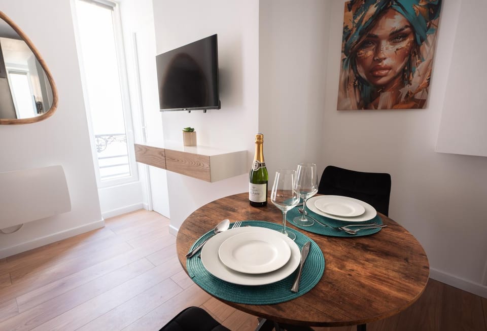 Studio rénové - Accès direct Paris Apartment in Paris