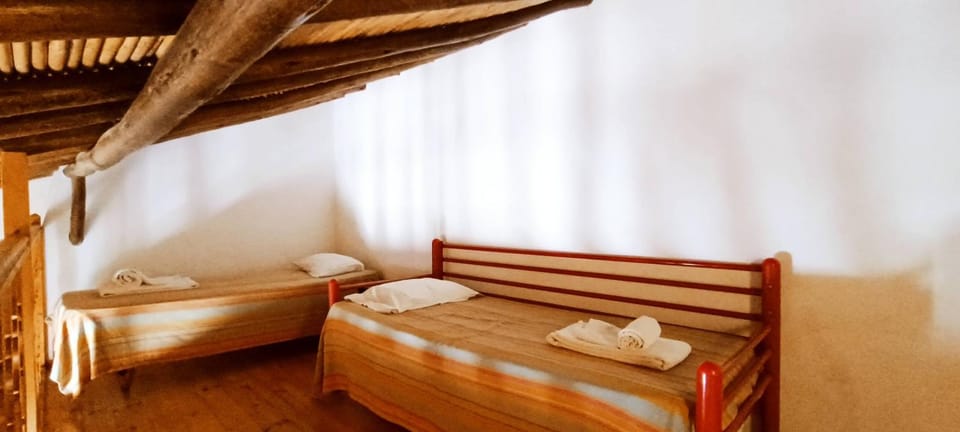Charming Duplex Cottage with Mezanine & Pool - Casa 3 Villa in Guia