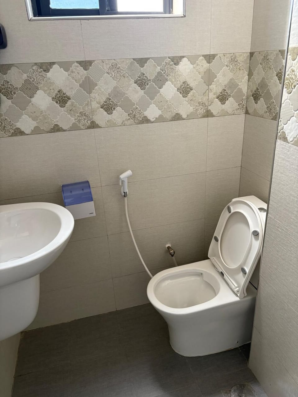 Zebra Apartment, 2 bedrooms Apartment in City of Dar es Salaam