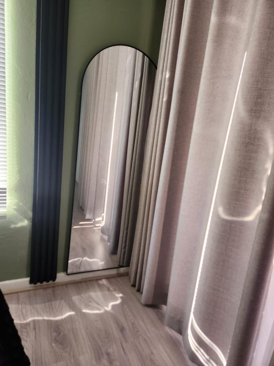 NorthCliff' Chavvah 2BR Condo 'unwind in comfort' Apartment in Johannesburg