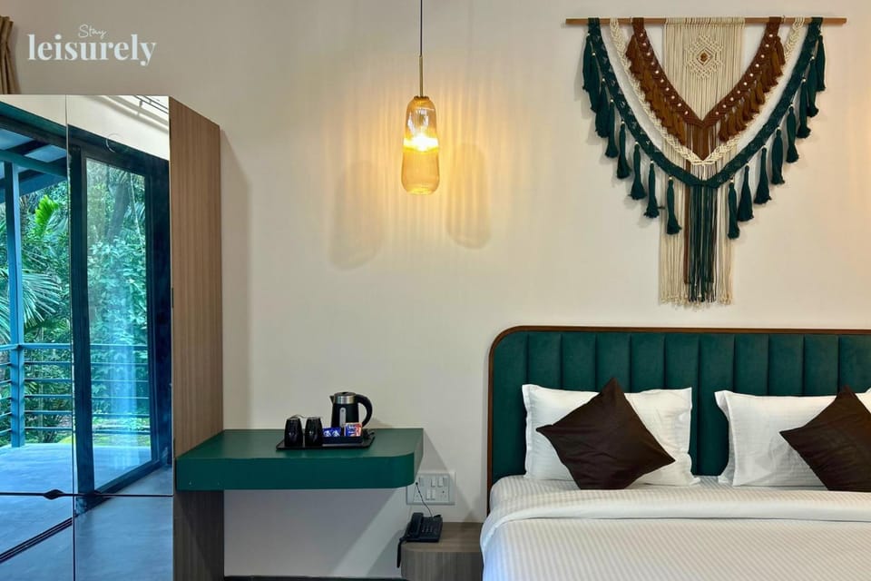 Elnora - Bed & Breakfast by Stay Leisurely Resort in Maharashtra