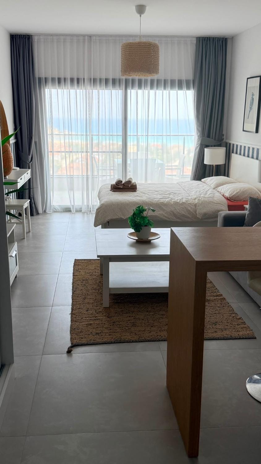 Bed, Living room, Photo of the whole room, Bedroom