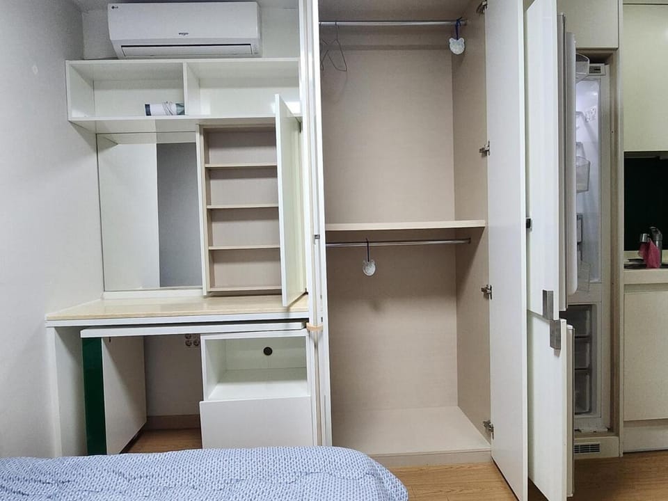 DP 9-minute walk from Daerim Station, where there are many restaurants Apartment in Gyeonggi-do