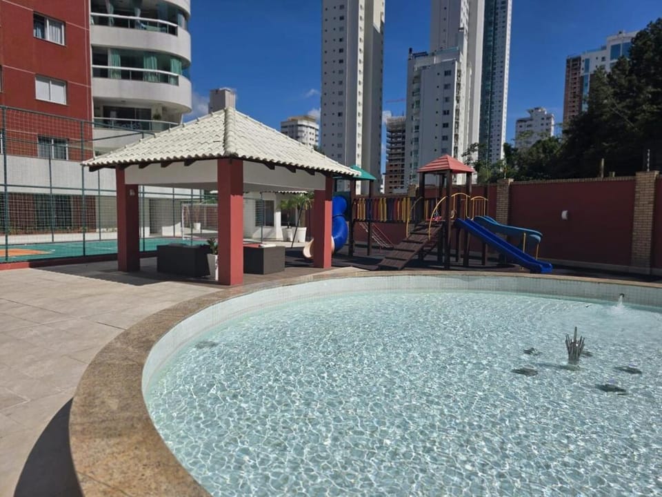 Apartamento HomeClub em Balneário Camboriú próximo roda gigante Apartment in Balneário Camboriú
