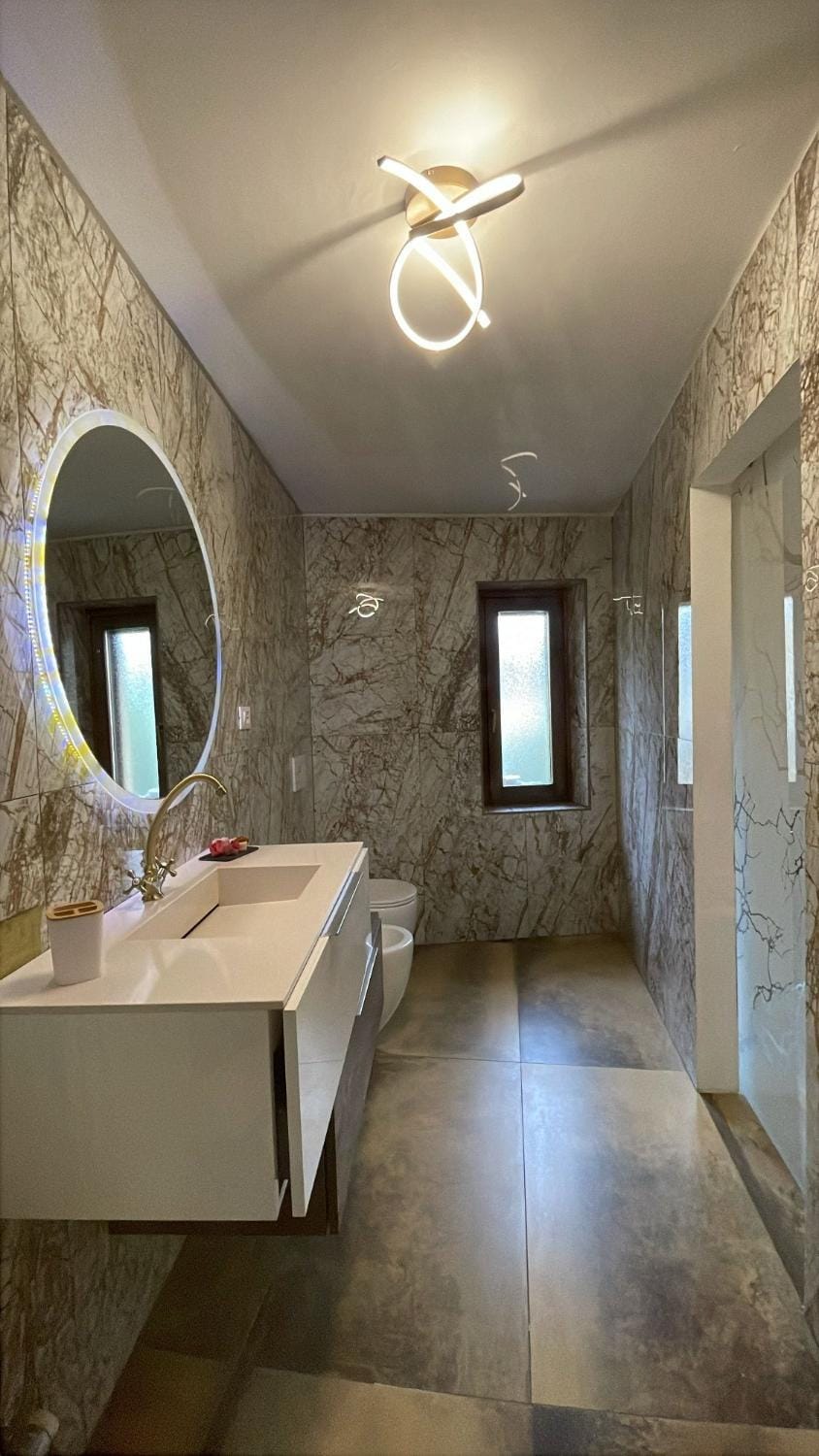 Shower, Bathroom