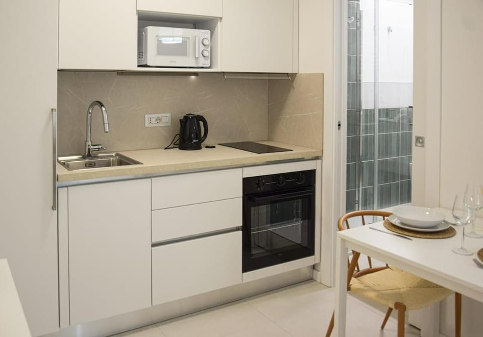 Poetto Studio, Private Parking, SmartTV, Park View Apartment in Quartu Sant'Elena