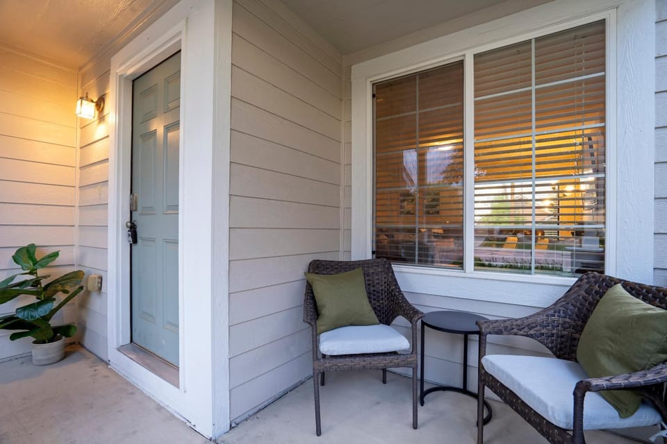Fountain Family Retreat - Pet Friendly House in Colorado