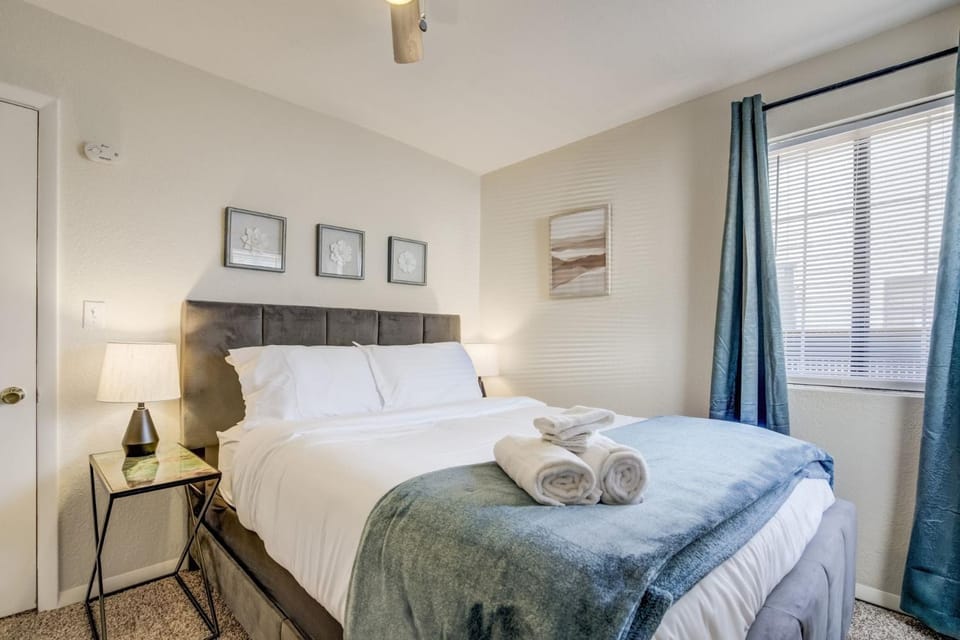Quiet Urban Hideaway Near Downtown and Dining House in Colorado Springs