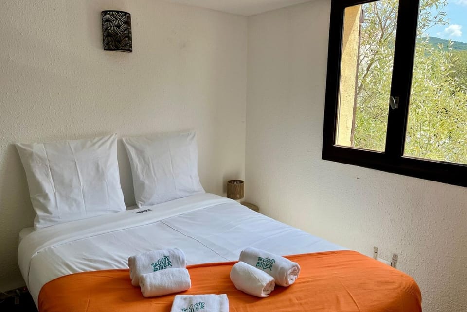 Ella - Stunning Sea View 2BR, Pool & Padel -by Tgb Apartment in Ajaccio