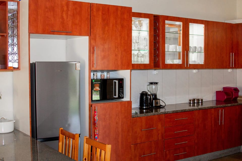 Coffee/tea facilities, Kitchen or kitchenette, minibar, oven, pet friendly, stove, toaster