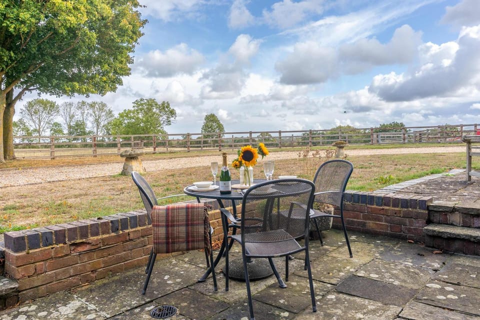 Poplar Cottage - Historic Barn in Dumbleton House in Wychavon District