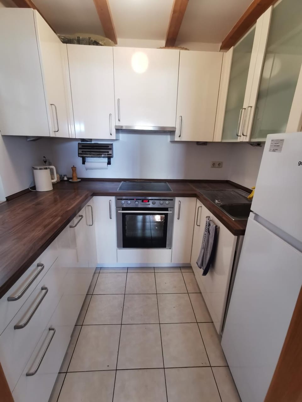 Kitchen or kitchenette, Kitchen or kitchenette