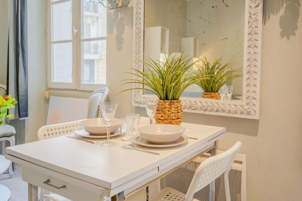 Le Chineur – Studio de caractère, 5 min du Port Apartment in Toulon
