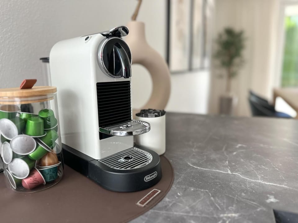 Coffee/tea facilities, Kitchen or kitchenette