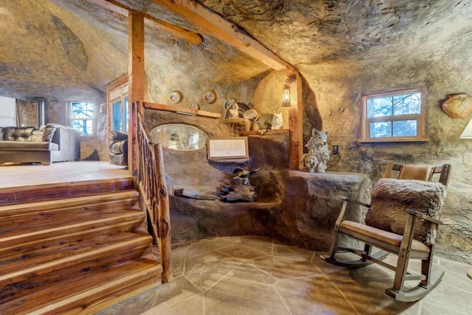 Cave Cabin Hot Tub Fire Pit MTN Experience Cabin in Park County