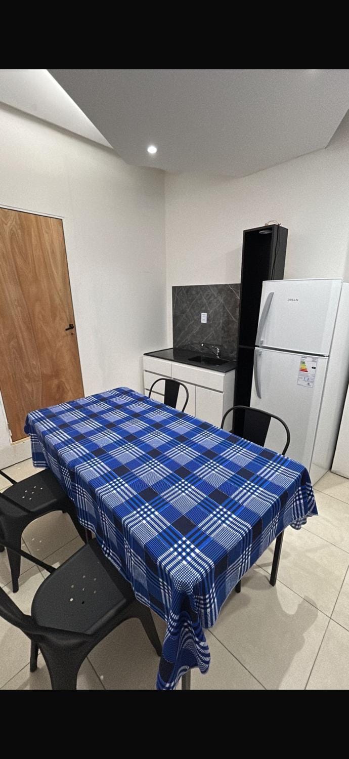 Kitchen or kitchenette, Seating area, Dining area