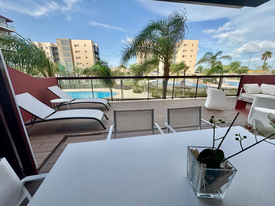 Day, Balcony/Terrace, Pool view, Swimming pool, sunbed