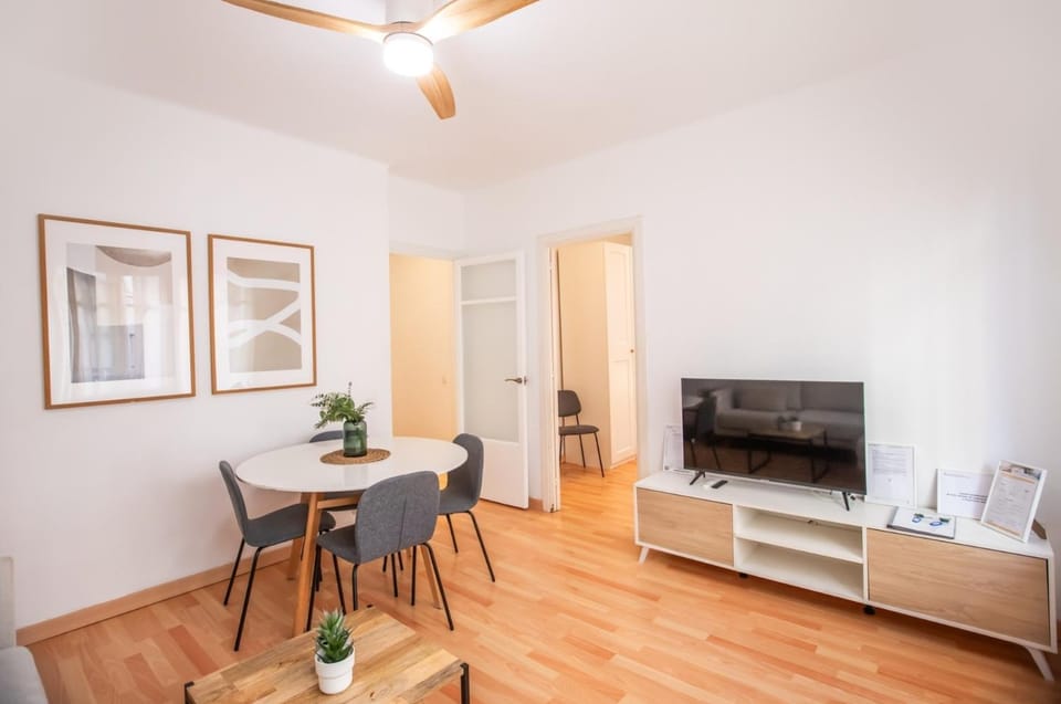 32PAA1126 - Apartment in Gracia Apartment in Barcelona