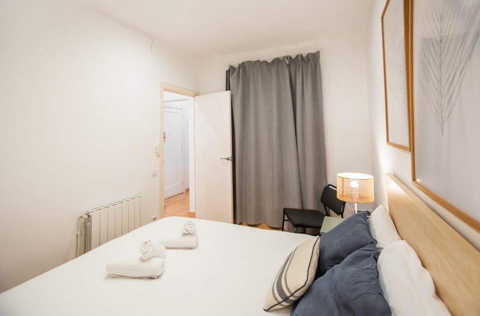 32PAA1126 - Apartment in Gracia Apartment in Barcelona