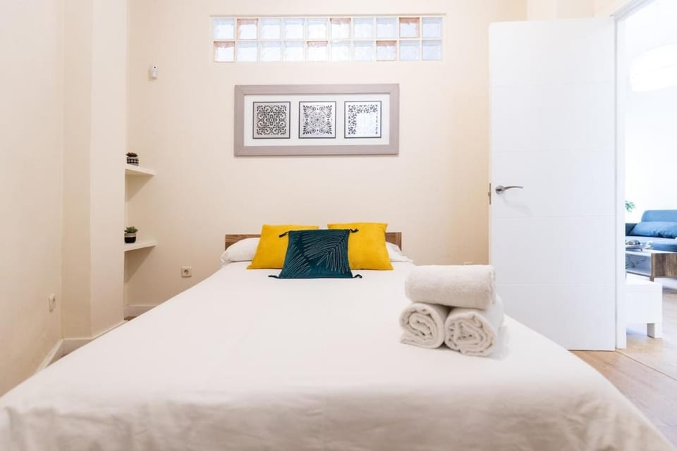 Bed, Photo of the whole room, Bedroom, towels, wardrobe