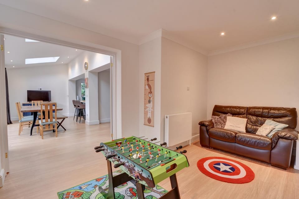 Spacious 4 bedroom house in Bishop's Stortford House in East Hertfordshire District