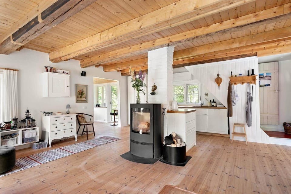 BLE624-Olofstroem-Hemsjoehultsvaegen-86 House in Sweden