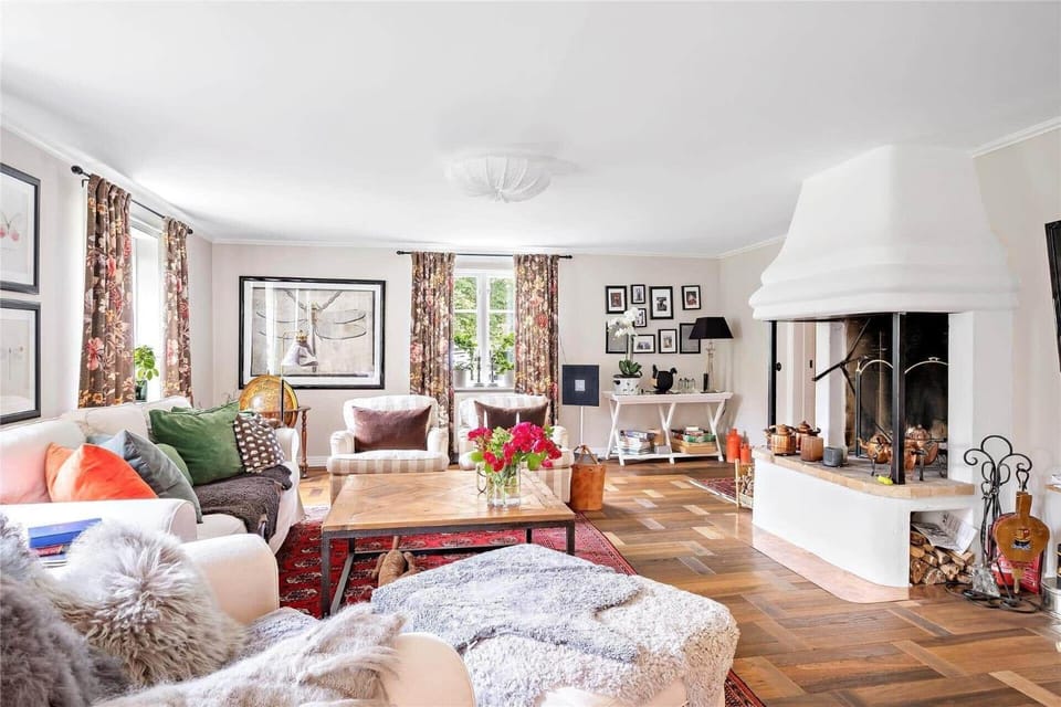 HAL484-Unnaryd-Yas-108 House in Sweden