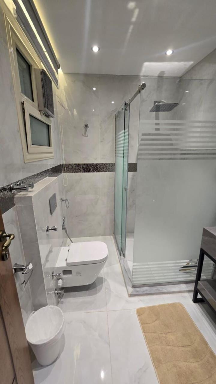 Cozy Apartment near Gamet El Dowal Street Apartment in Egypt