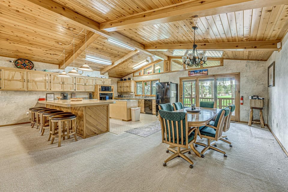 Hot Tub & Deck: Home 1 Mi to Ruidoso River! House in Ruidoso