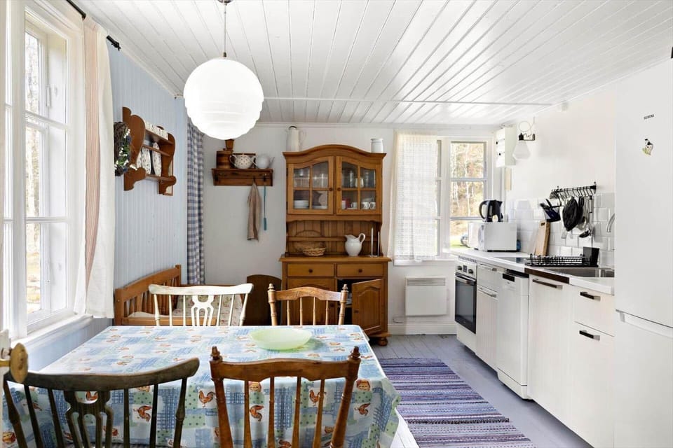 OGO631-Boxholm-Stjaernesand-Sagstugan-1 House in Sweden