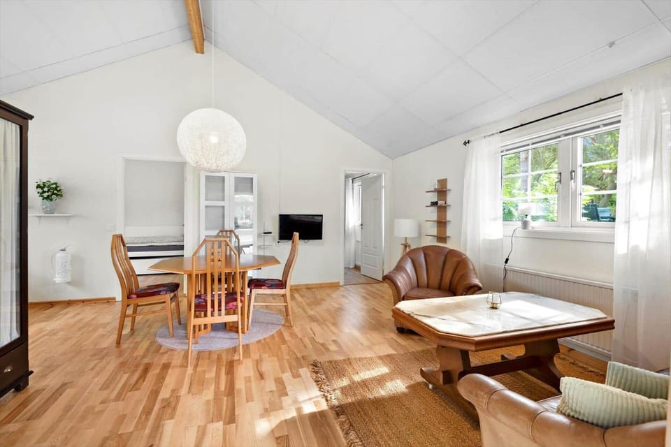 BLE658-Tjurkoe-Soedra-Tjurkoevaegen-17 House in Kalmar County, Sweden
