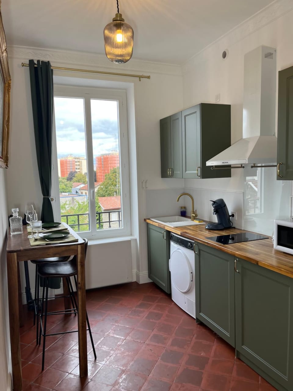 Appartement Proche Metro - Parking privé gratuit Apartment in Villeurbanne