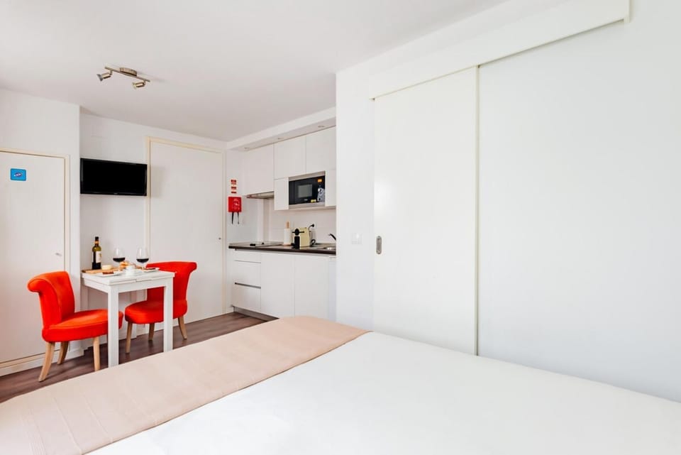 TV and multimedia, Kitchen or kitchenette, Dining area