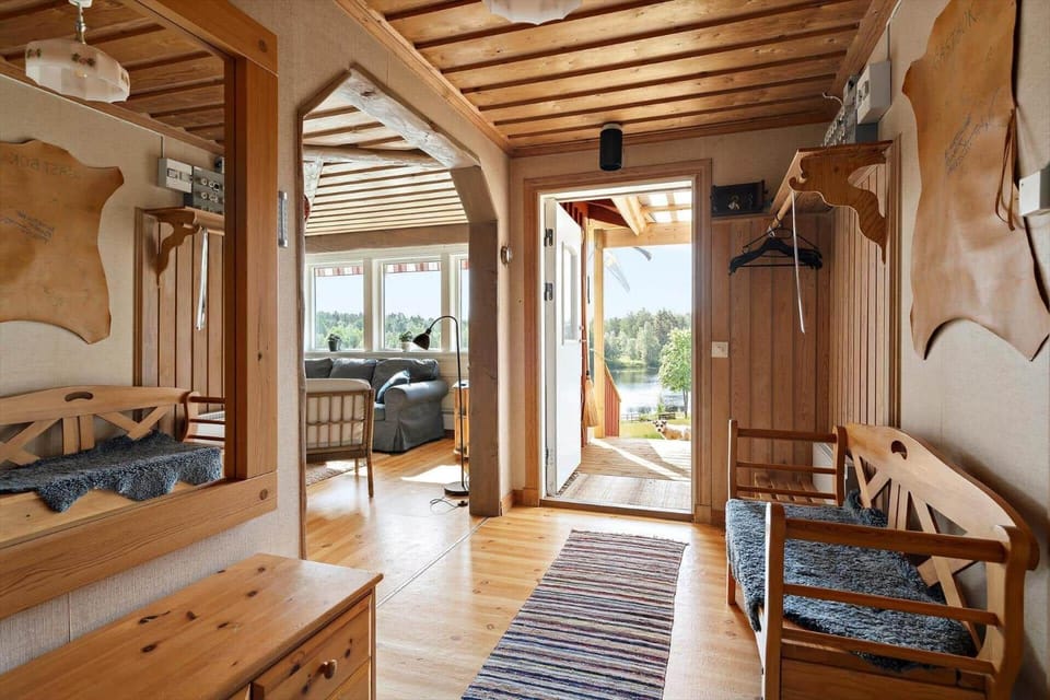 HAL032-Unnaryd-Lilla-Lassaberg-202 House in Sweden