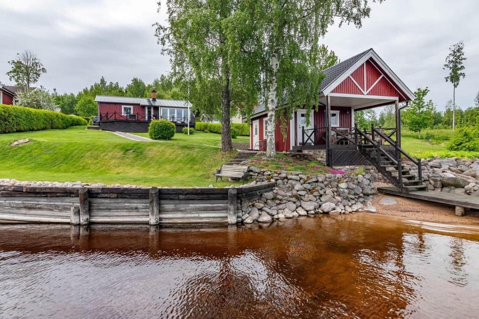 VGO715-Hova-Hulan-Strandvaegen-9 House in Västra Götaland County